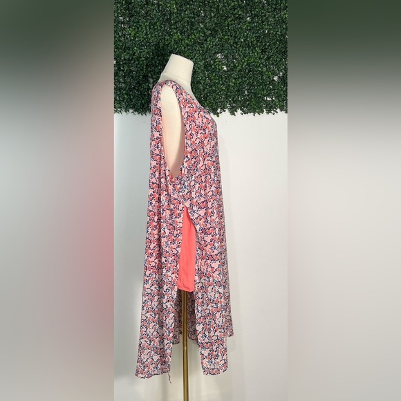 Torrid NWT Pink Floral Sleeveless Sheer Tunic Size 4X - Picture 3 of 8